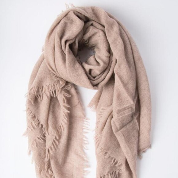 New Auth Chan Luu 100% Cashmere Scarf Color: Heather Camel - Picture 1 of 7